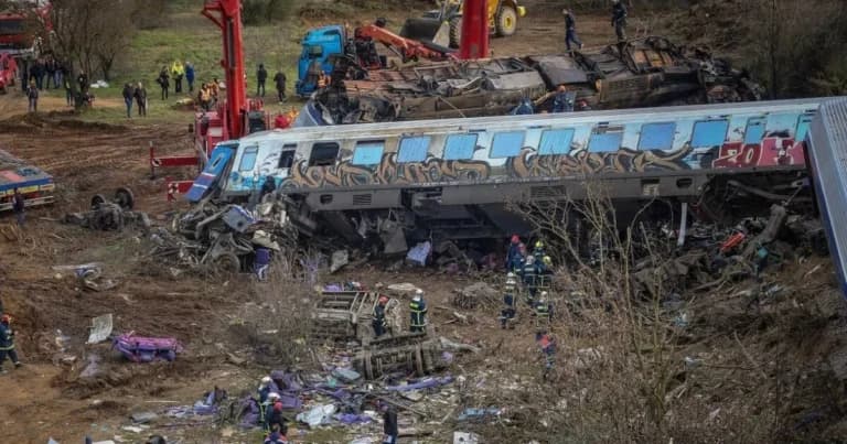 Ο Τριαντόπουλος παραπέμπεται σε δίκη για το μπάζωμα στα Τέμπη