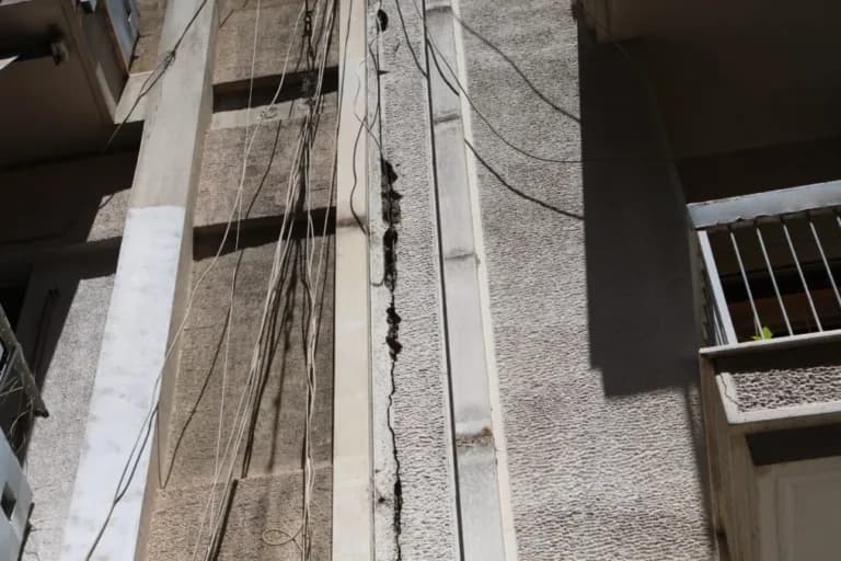 Ο Δούκας καταθέτει έκθεση για τις ζημιές στην Κυψέλη