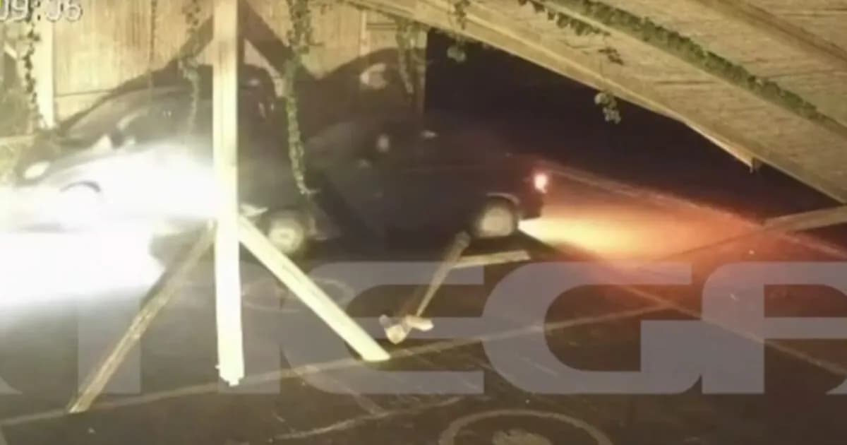 Τροχαίο στην Πάρο: Η οδηγός «μπούκαρε» σε πάρκινγκ