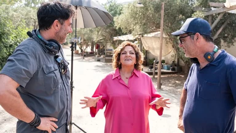 Η σειρά «Κάμπινγκ» έρχεται στο MEGA με νέο trailer