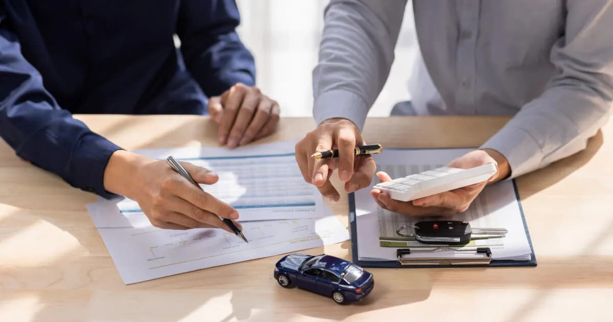 Η ΔΕΔ απορρίπτει δαπάνες leasing αυτοκινήτου φαρμακείου