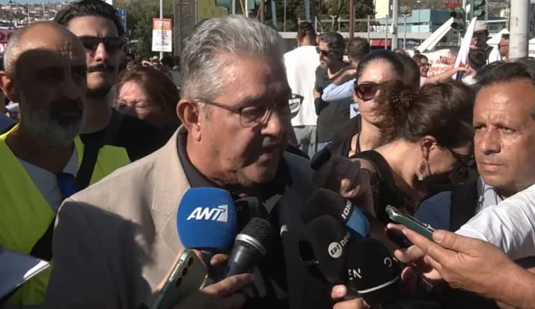 Ο Κουτσούμπας στη ΔΕΘ: Λεφτά για μισθούς, όχι πολέμους