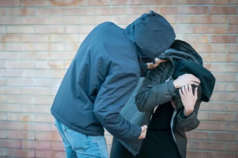 Ο άγριος ξυλοδαρμός 15χρονου από συνομηλίκους στο Ηράκλειο