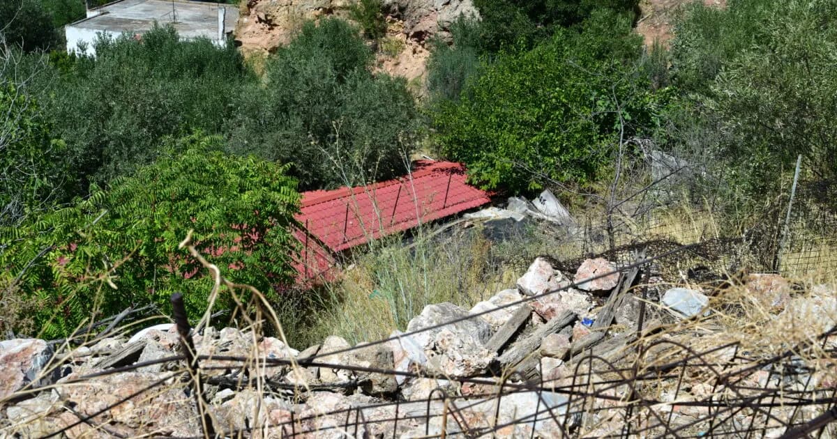 Μακάβριο εύρημα: Ανθρώπινα οστά στην Αλεπότρυπα Κυψέλης