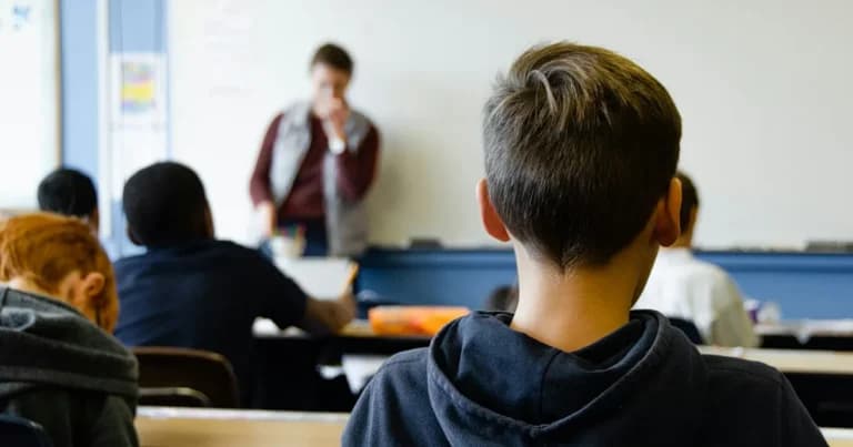 Η έρευνα PISA 2025 καταγράφει νέα πτώση στους μαθητές