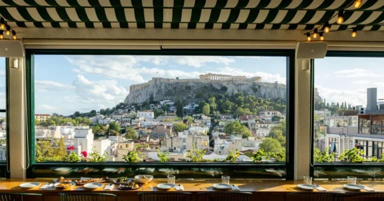 Η Αθηναϊκή Ταράτσα γιορτάζει 2 χρόνια με σούπερ πάρτι