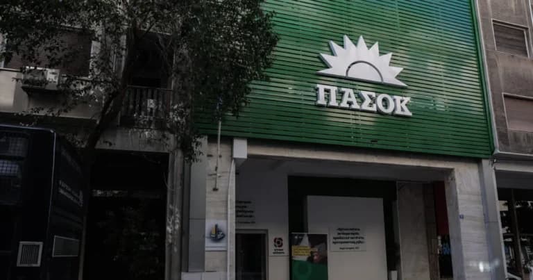 Το ΠΑΣΟΚ ζητά μείωση ΕΦΚ στα καύσιμα, επίθεση σε Μητσοτάκη