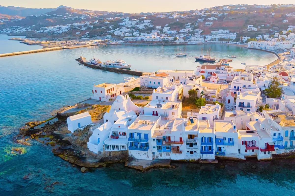 Σφραγίστηκε η Πολεοδομία Μυκόνου μετά από εισαγγελική εντολή