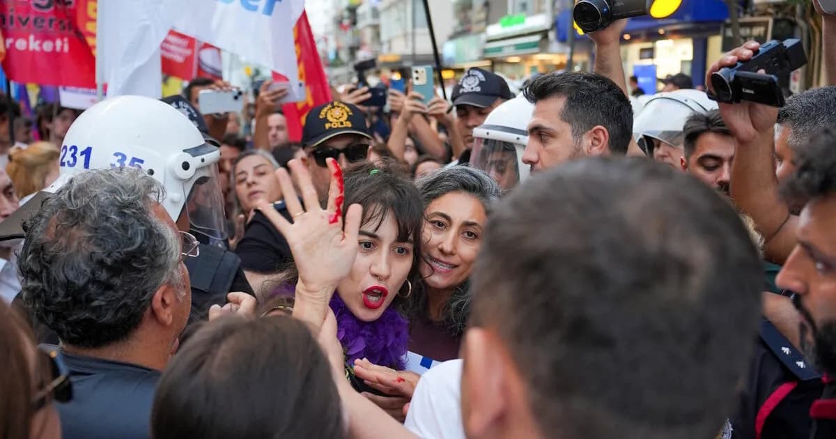 Η Τουρκία συνέλαβε 150 διαδηλωτές υπέρ των ΛΟΑΤΚΙ+