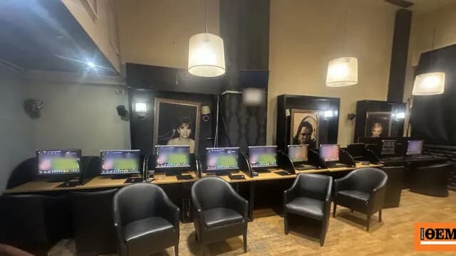 Παράνομο καζίνο εντοπίστηκε πίσω από μαγαζί στην Αθήνα