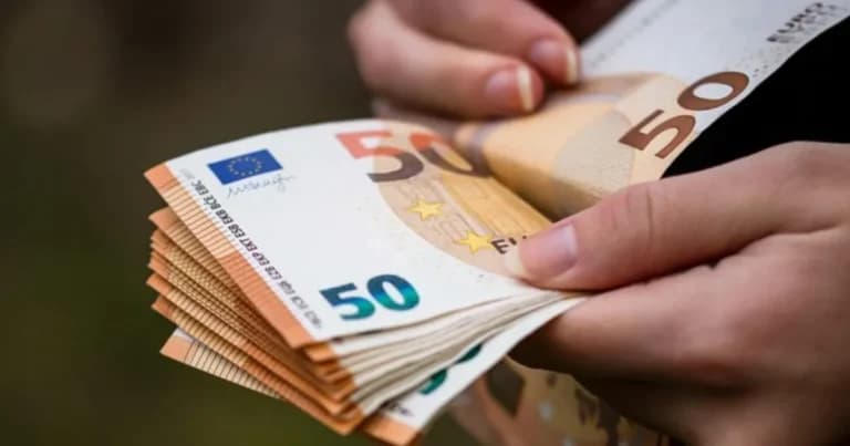 Ο e-ΕΦΚΑ δίνει 88,8 εκατ. ευρώ σε 116.143 δικαιούχους