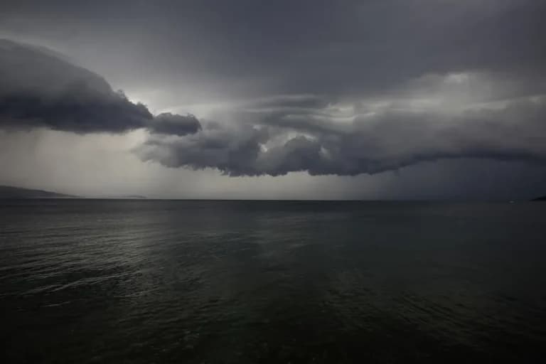 Οι βροχές και οι καταιγίδες συνεχίζονται σήμερα στην Ελλάδα