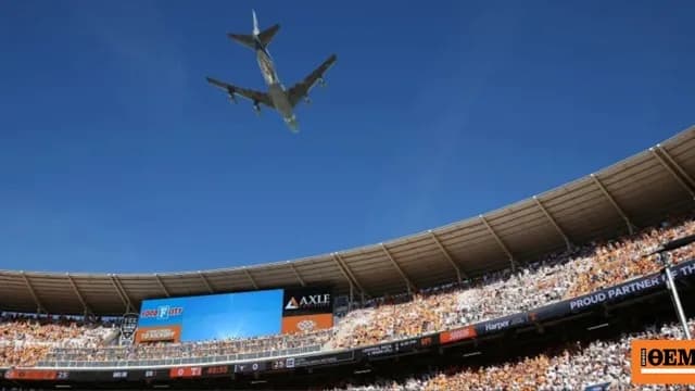 Ο Τραμπ παρακολούθησε το Air Force One στο Νόξβιλ