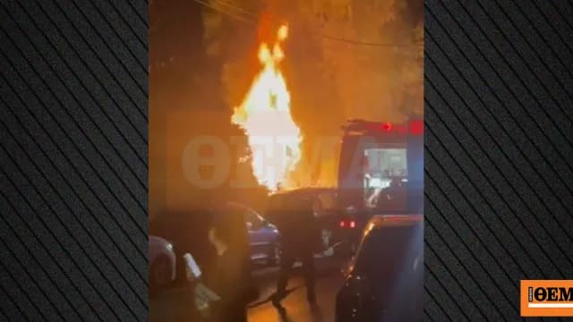 Δύο φωτιές μαίνονται στην Αττική: Μαρούσι και Νέα Μάκρη