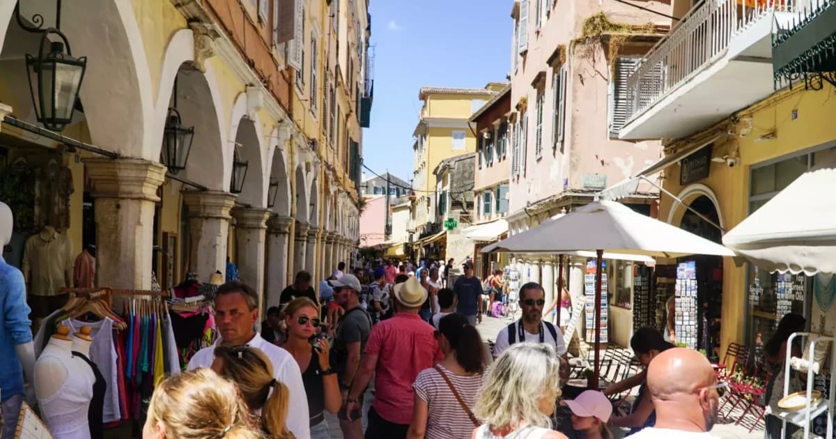 Διευρύνθηκε το έλλειμμα τρεχουσών συναλλαγών στα 9,3 δισ.