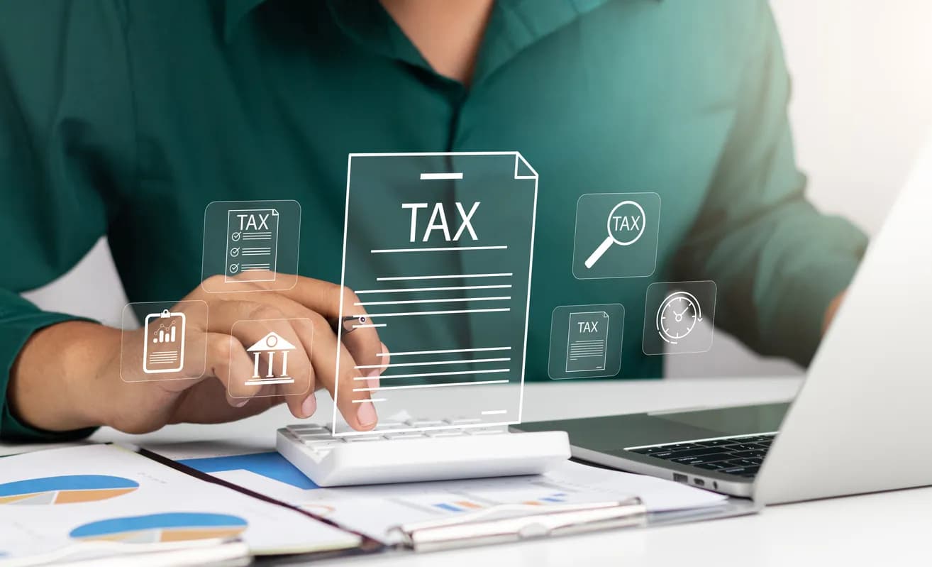 Η ΔΕΘ μειώνει το τεκμαρτό εισόδημα σε 155.000 επαγγελματίες