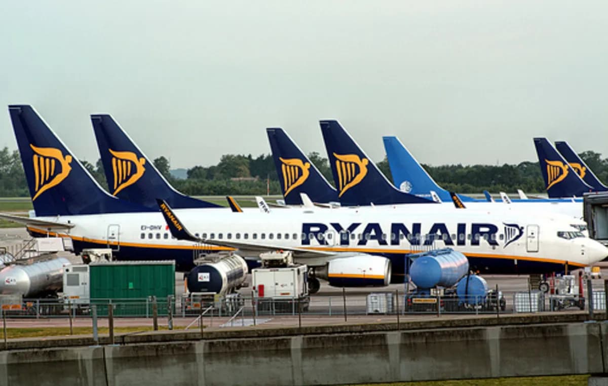 Η ενσωματωμένη σκάλα Boeing 737 της Ryanair υπό έρευνα