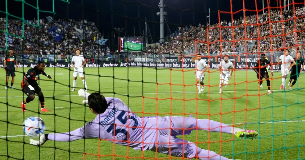 Η Λάτσιο του Μανδά στην κορυφή της Serie A με Ρόμα-Ίντερ