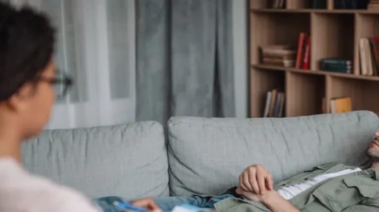 Η υπνοθεραπεία που συνδέεται με την υπόθεση Μαζωνάκη