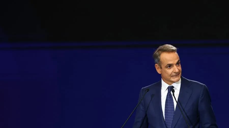 Ο Μητσοτάκης στη ΔΕΘ: Θλίψη για τους πιλότους της Τανάγρας