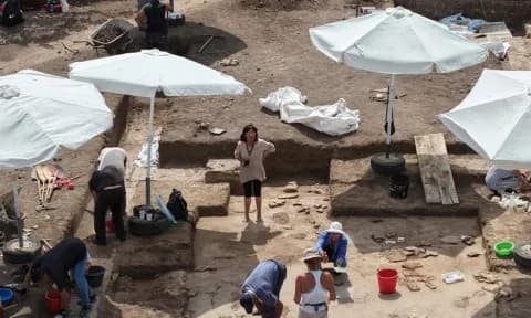 Η αρχαία Μίεζα αποκαλύπτει το σχολείο του Αριστοτέλη