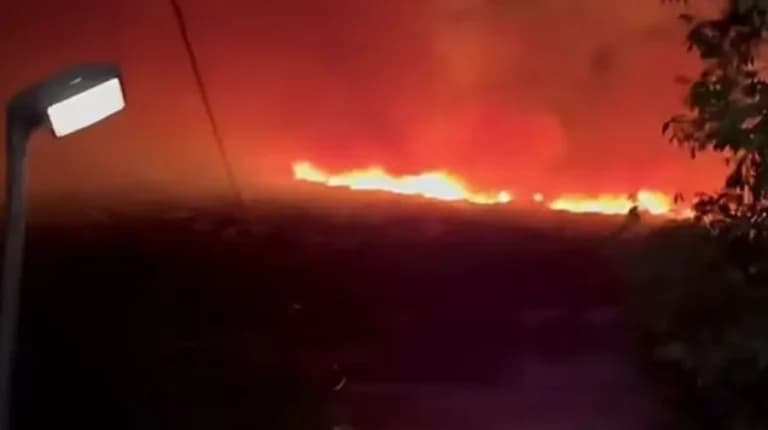 Πύρινος εφιάλτης στη Φλώρινα: Εκκενώθηκε η Κρυσταλλοπηγή