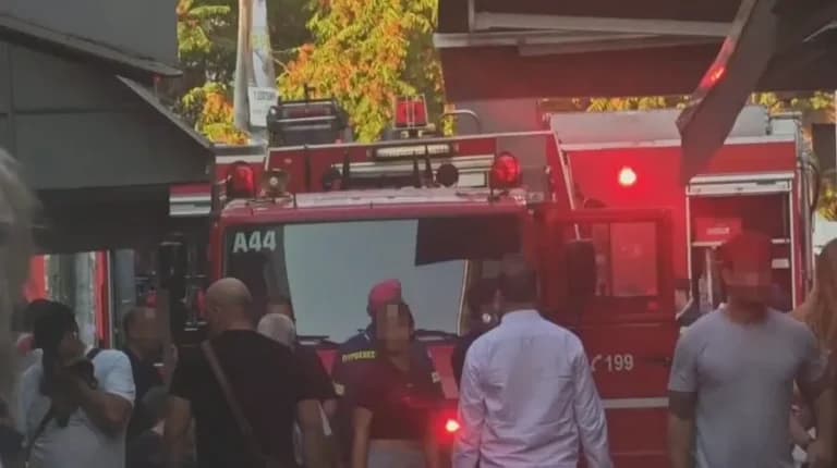 Πυρκαγιά σε κατάστημα εστίασης στο Αιγάλεω Αττικής