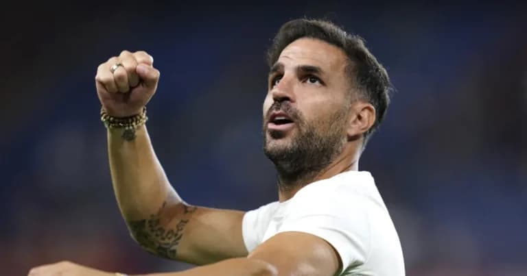 Η Κόμο διέλυσε την Τζένοα 4-1 και πήρε την κορυφή