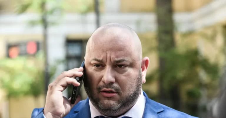 Ο Ανδρέας Θεοδωρόπουλος διαψεύδει κατηγορίες κακοποίησης