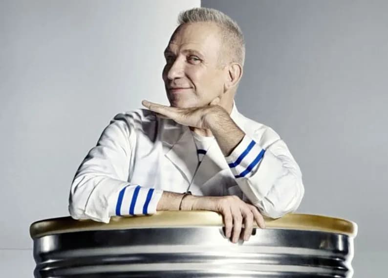 Ο Jean Paul Gaultier αποθεώνει τη Μύκονο για διακοπές