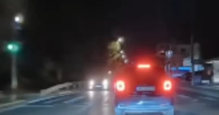 Οδηγός κινήθηκε ανάποδα στην παραλιακή στη Βούλα