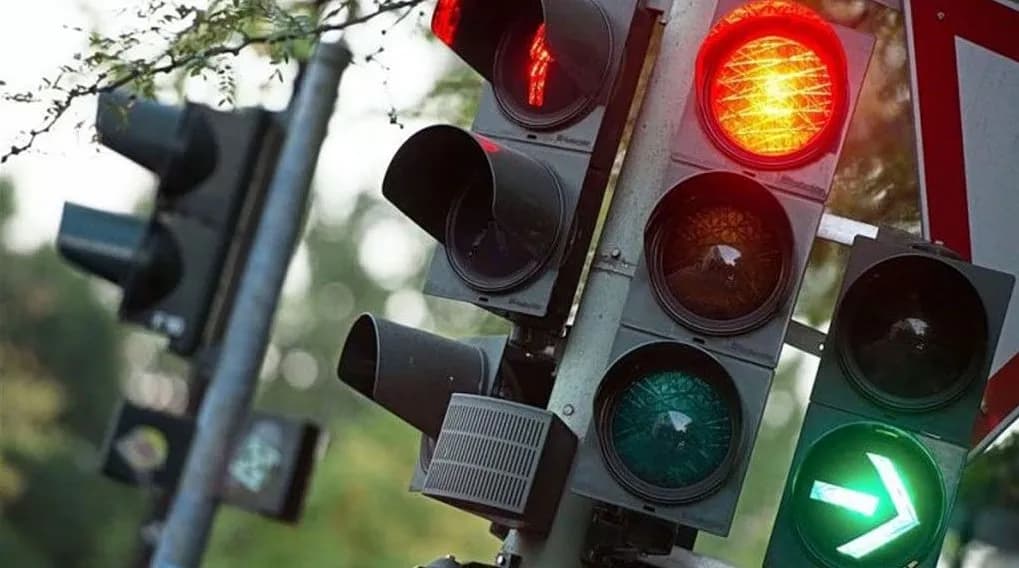 Εκτός λειτουργίας φανάρια σε κεντρικούς δρόμους της Αθήνας