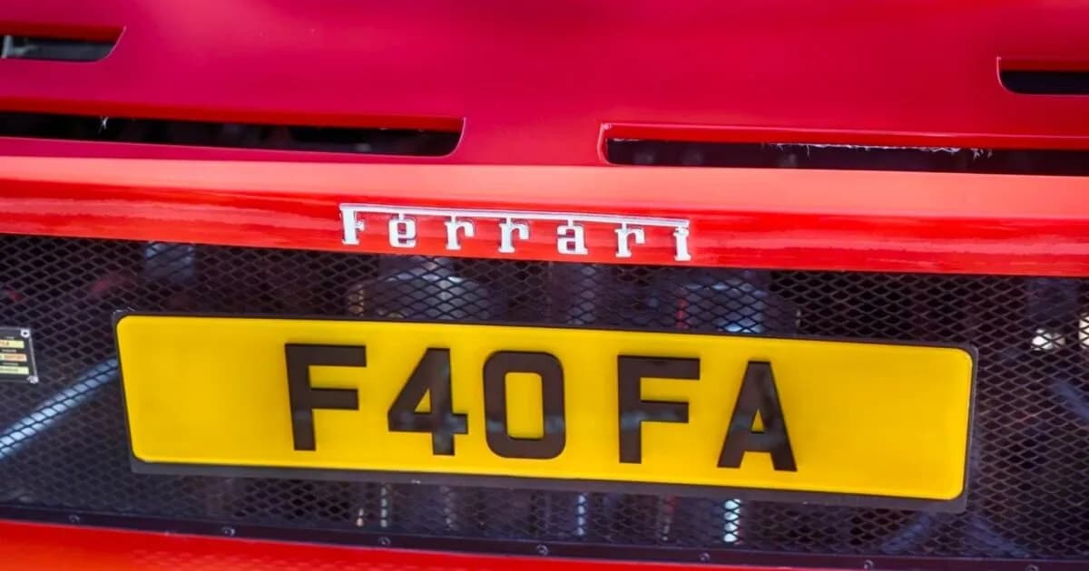 Ο Χάμιλτον απέκτησε τη Ferrari F40 των ονείρων του