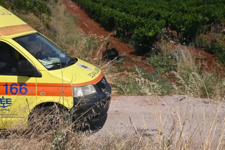 Δραματική διάσωση 52χρονου σε τροχαίο στο Άγιο Όρος