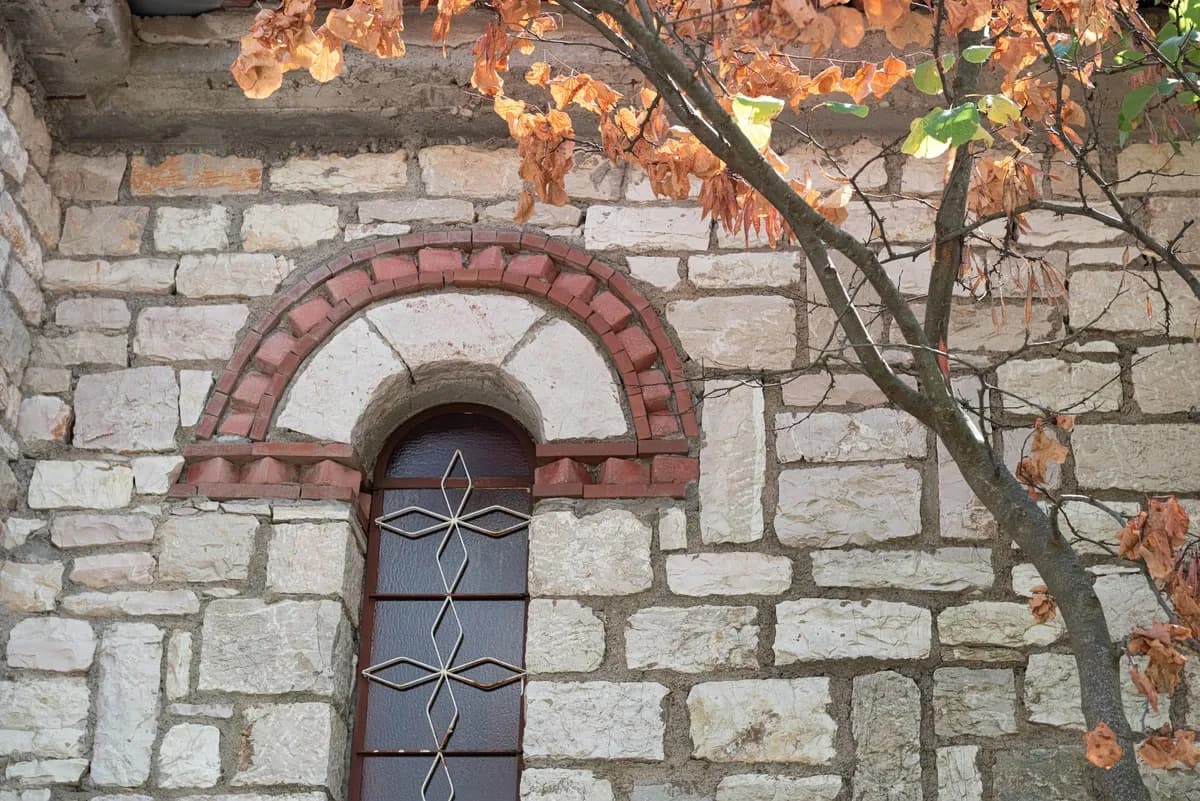 Η γιορτή σήμερα 16 Σεπτεμβρίου: Ποιοι γιορτάζουν σήμερα
