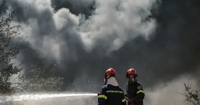 Ο οδηγός βρέθηκε νεκρός σε φωτιά στον Νέο Κουβαρά Αττικής