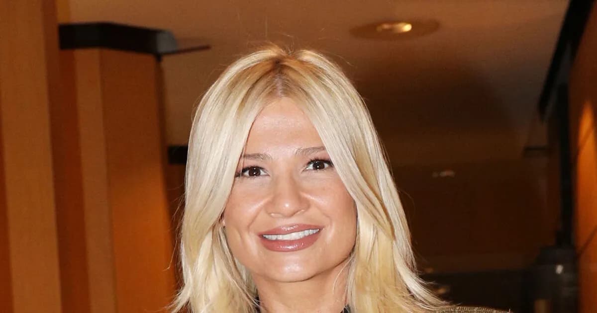 Η Φαίη Σκορδά αποχαιρέτησε τον Γιώργο Μαζωνάκη στη Νίκαια