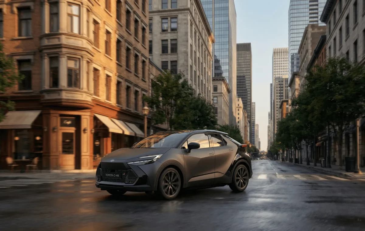 Το Toyota C-HR γιορτάζει τα 10 χρόνια με ανανεωμένο GR Sport