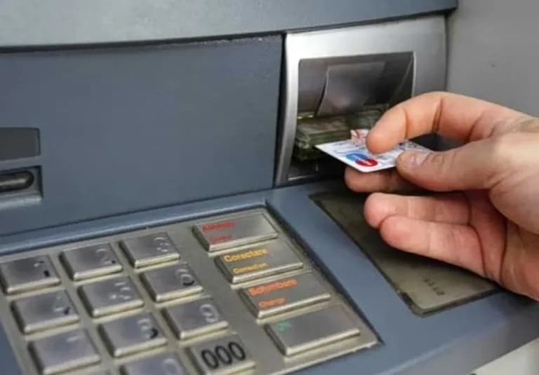 Πάνω από 1 δισ. ευρώ πληρωμές από e-ΕΦΚΑ και ΔΥΠΑ