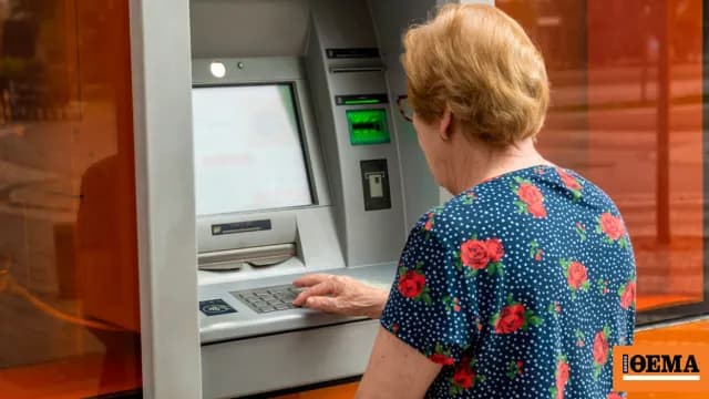 Επιδόματα e-ΕΦΚΑ και ΔΥΠΑ: Πληρωμές σε 92.826 δικαιούχους