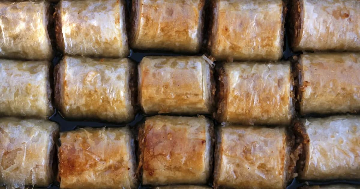 Μπακλαβάς με μήλο και καρύδια, γεύση φθινοπώρου