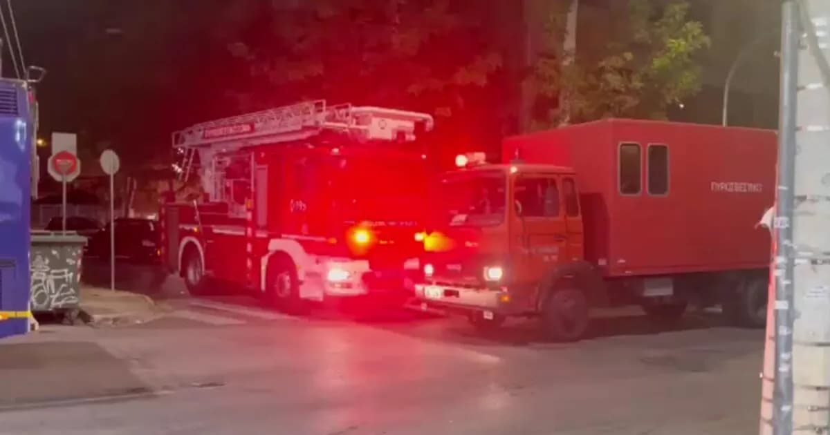 Φωτιά σε πολυκατοικία στου Ρέντη, εκκενώθηκε το κτήριο