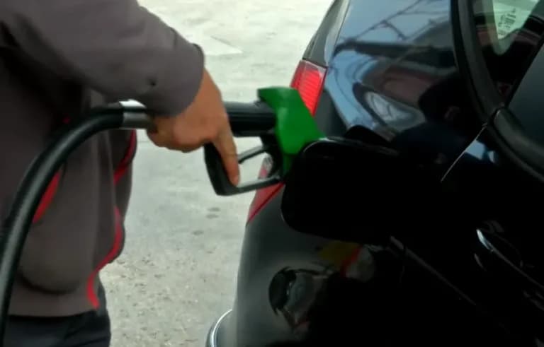 Πτώση στις τιμές καυσίμων: στο 2,15 το πετρέλαιο