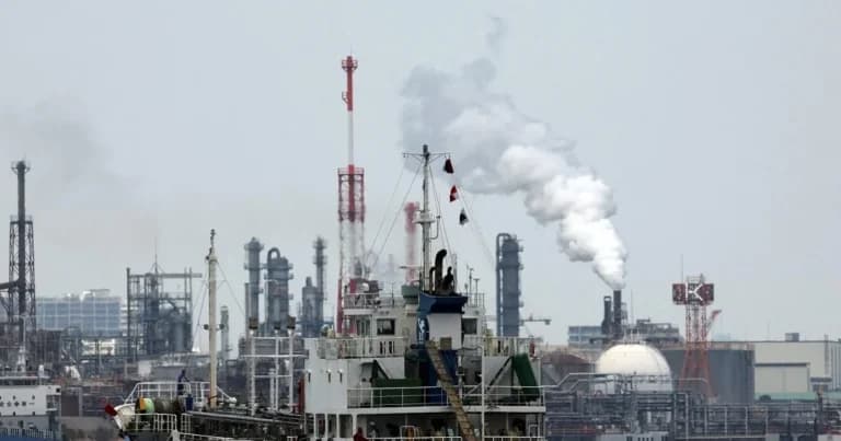 Η Ουκρανία κατηγορεί τη Νότια Κορέα για πετρέλαιο στη Ρωσία