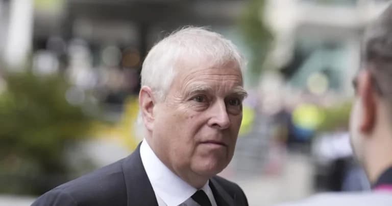 Ο Άντριου κινείται νομικά κατά της αστυνομίας