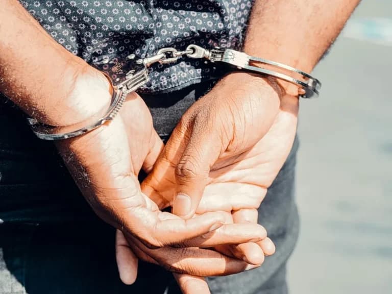 Συνελήφθη 18χρονος για άυλη συνταγή οξυκωδόνης στη Θεσσαλονίκη