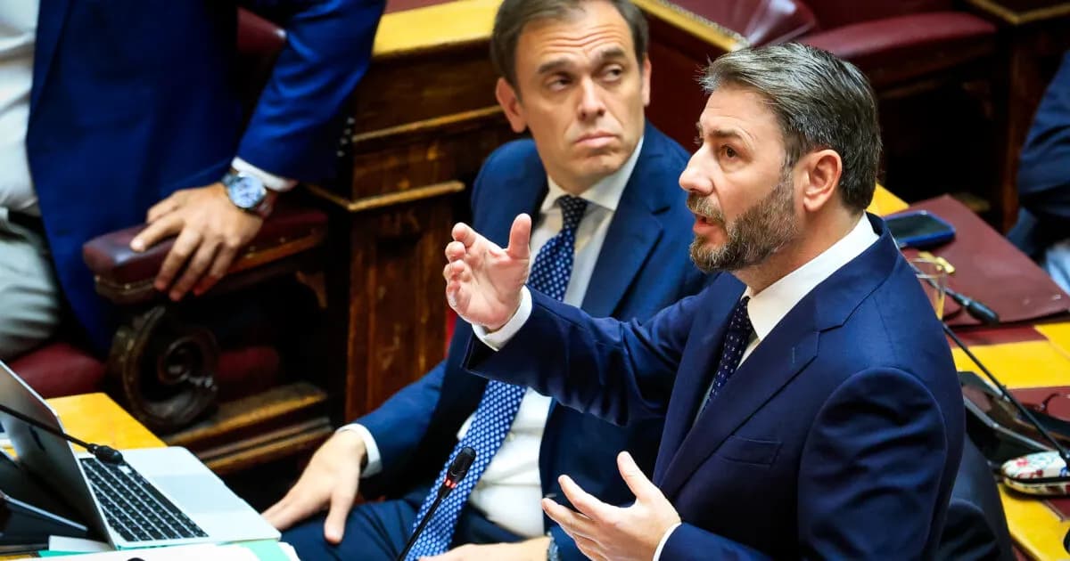 Ανδρουλάκης: Σφοδρή επίθεση για τη στεγαστική κρίση