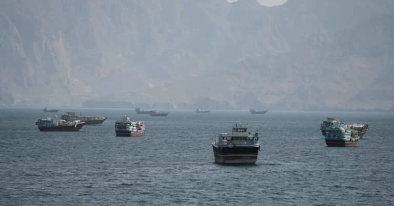 Εκρήξεις στον Κόλπο του Άντεν κοντά σε δεξαμενόπλοιο