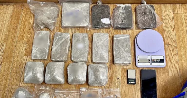 Ο Καρβέλας διώχνει ελεγκτές της ΑΑΔΕ για 850.000 ευρώ