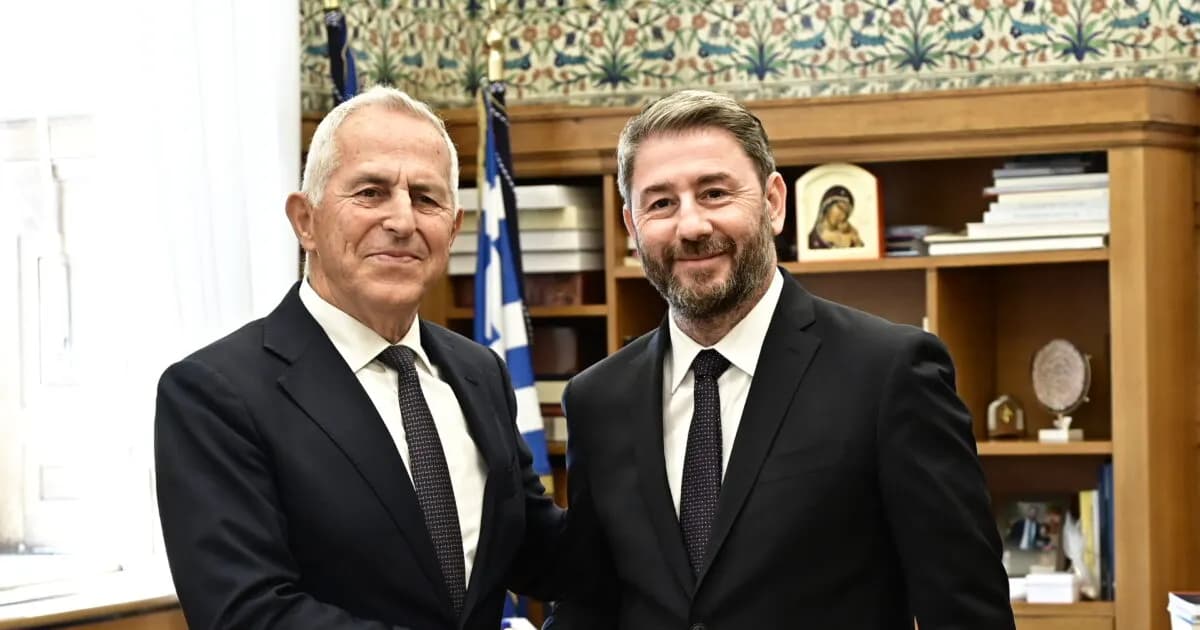 Αποστολάκης: Ένταξη στο ΠΑΣΟΚ με αιχμές κατά Τσίπρα